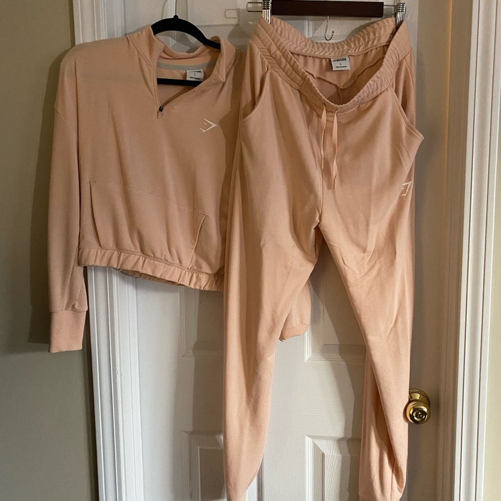 GymShark Pippa Pink Pullover and Jogger Set